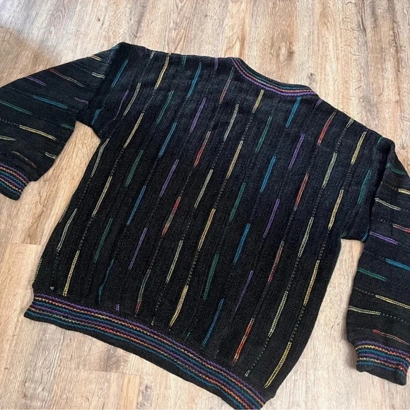 Tundra Canada • 90’s Coogi Style Multicolor Sweater - Picture 8 of 10